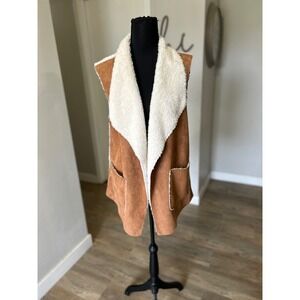 Skies Are Blue Curvy Faux Suede Sherpa Knit Vest Tan Cream 1X 123486ST
